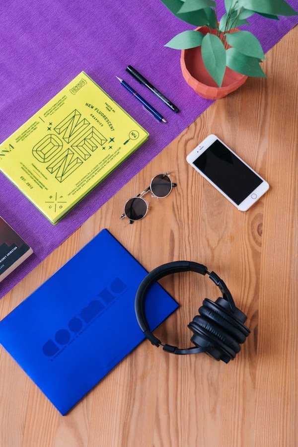 Quels outils spécifiques de gestion de projet sont recommandés pour les agences de design ?